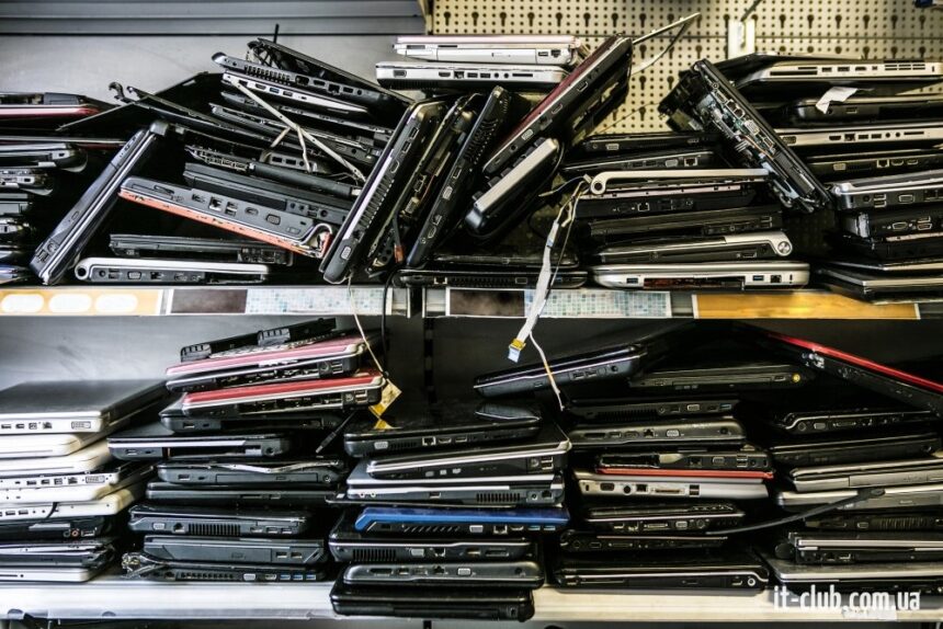 Куди можна застосувати старий ноутбук в робочому стані, який шкода викинути?